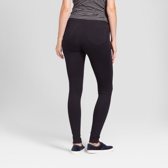 NWT✨ Isabel Maternity Crossover Panel Pants - Picture 4 of 6